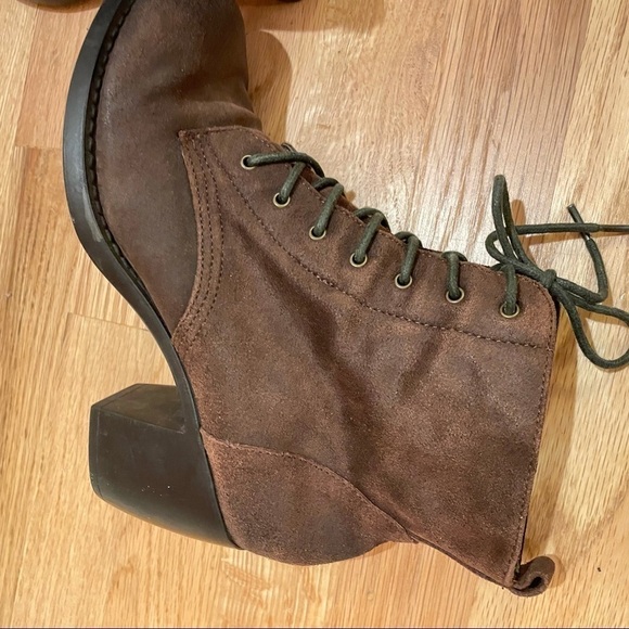 Zodiac brown suede lace up side zip ankle bootie with stacked heel 6.5 - Picture 4 of 9